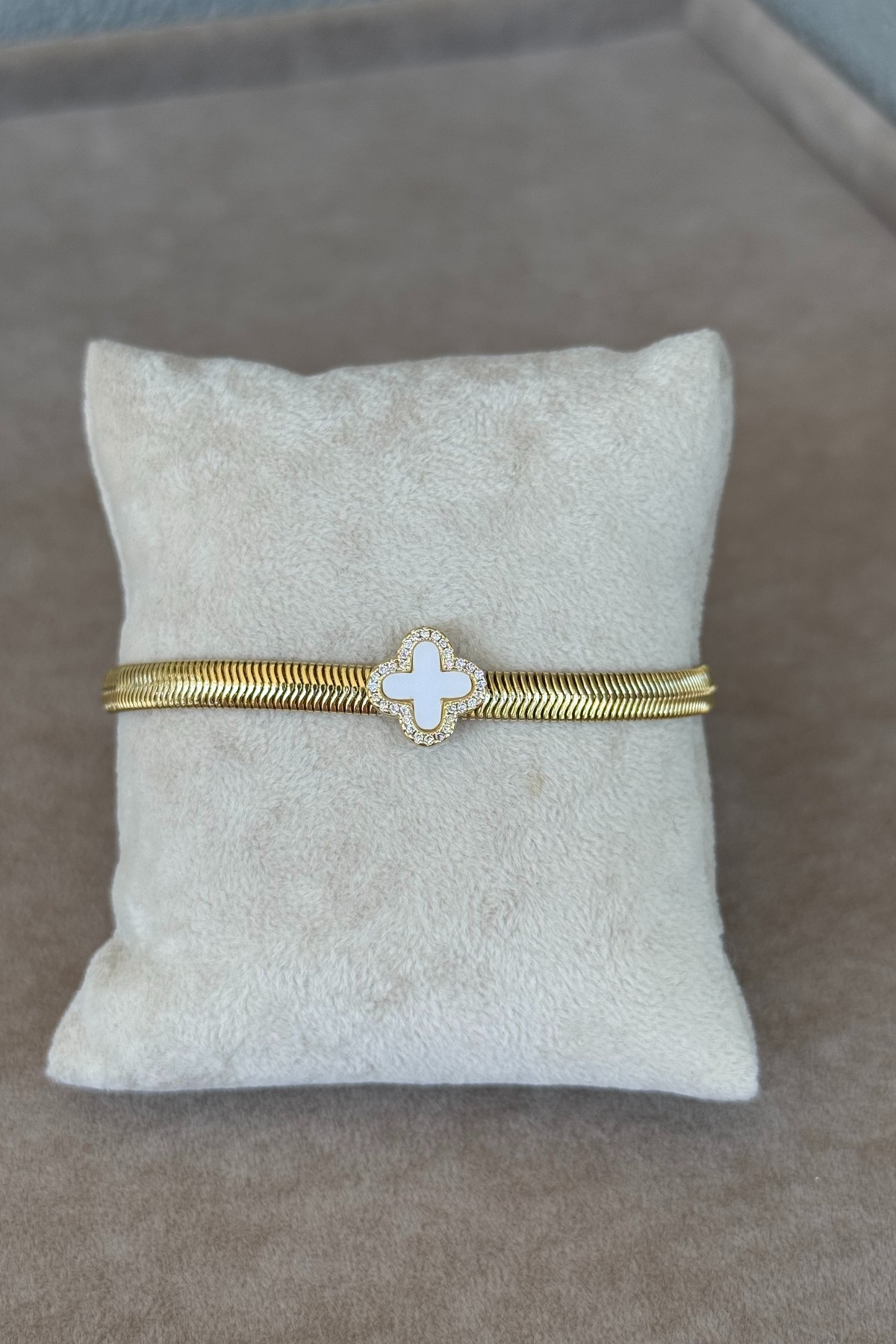 Yassı Sedefli Yonca Bileklik